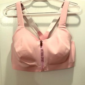 VS sport 36DDD like new